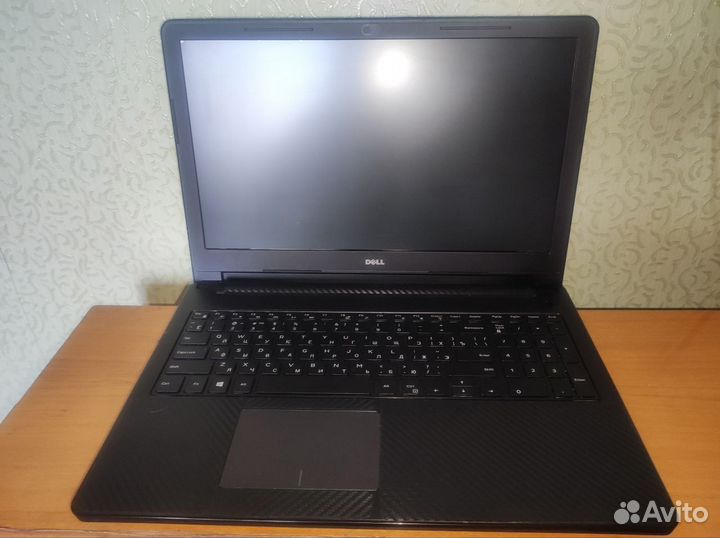 Ноутбук Dell Inspiron 3552