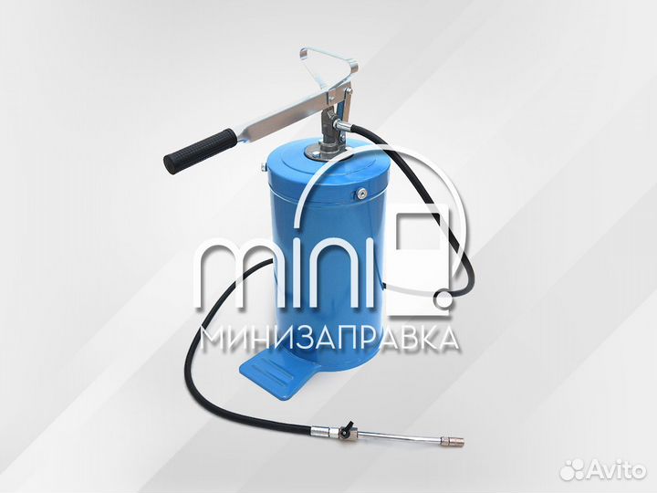 Нагентатель смазки ручной, с баком, Италия