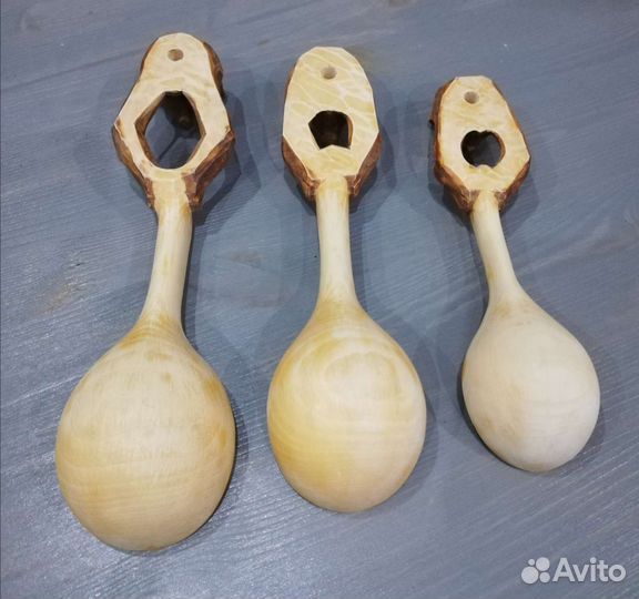 Украшение на стену, резьба по дереву