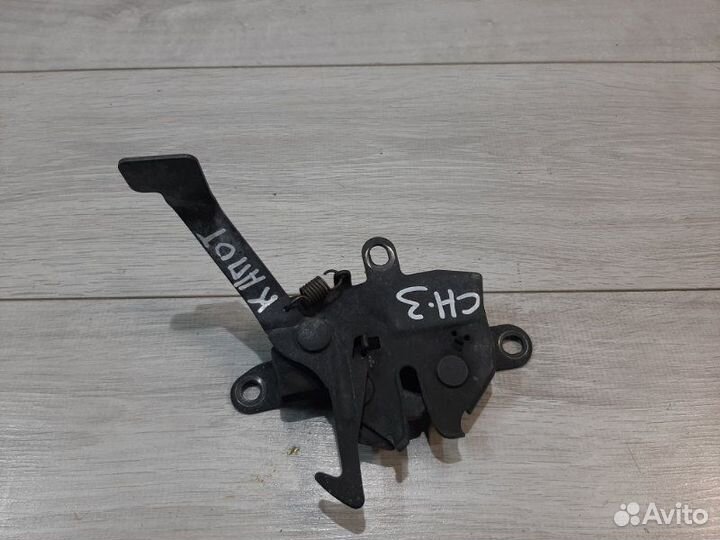 Замок капота передний Toyota Chaser GX100 1GFE