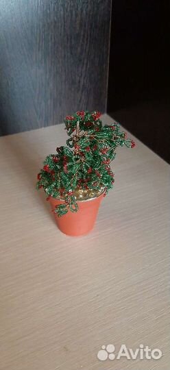 Цветок из бисера