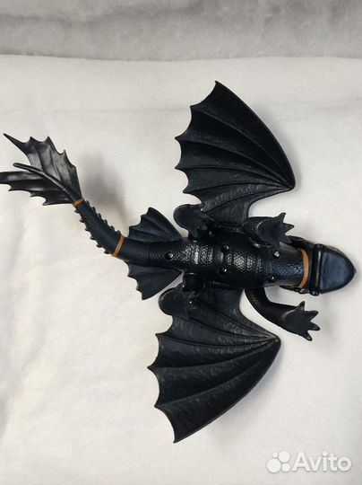 Беззубик Ночная Фурия Икинг приручить дракона