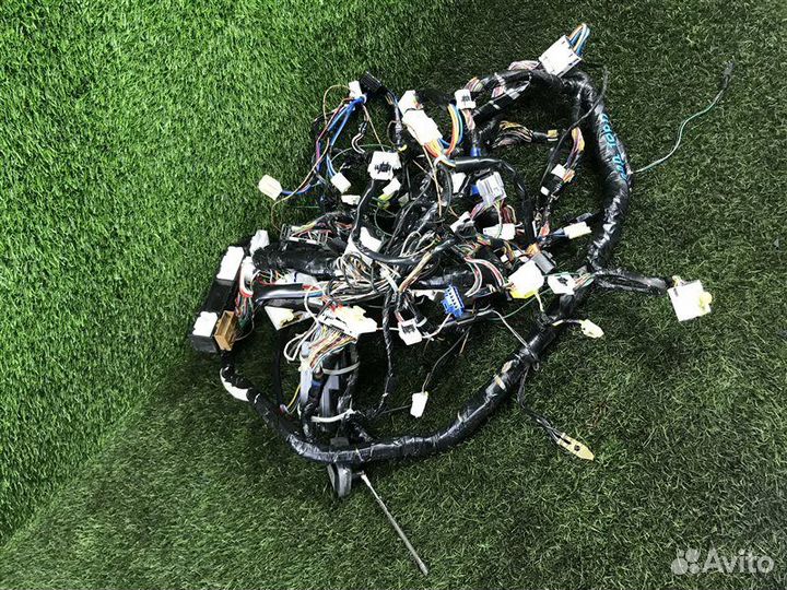 Проводка под торпедо Mitsubishi Outlander CW5W