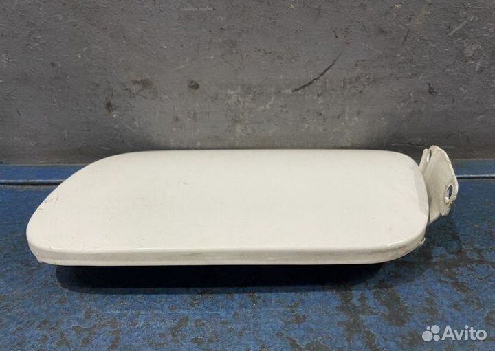 Лючок бензобака Volkswagen Touareg GP