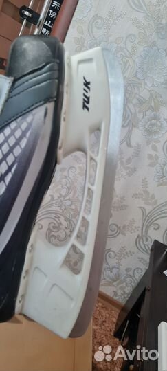 Хоккейные коньки bauer