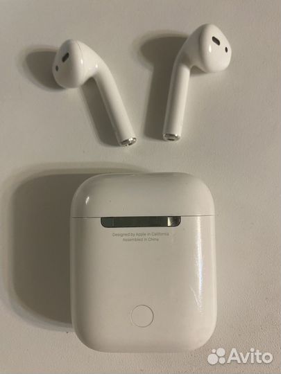 Беспроводные наушники apple airpods