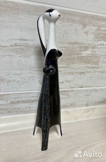 Фарфоровая статуэтка девушка Cmielow