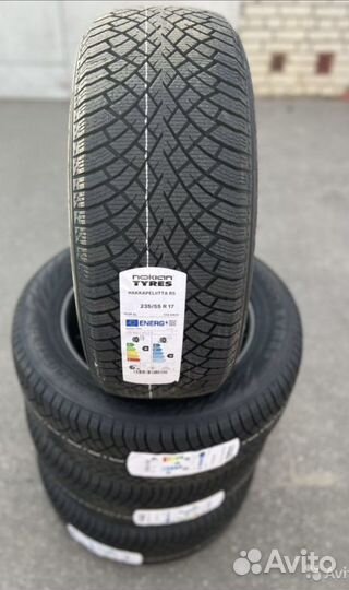 Nokian Tyres Hakkapeliitta R5 235/55 R17