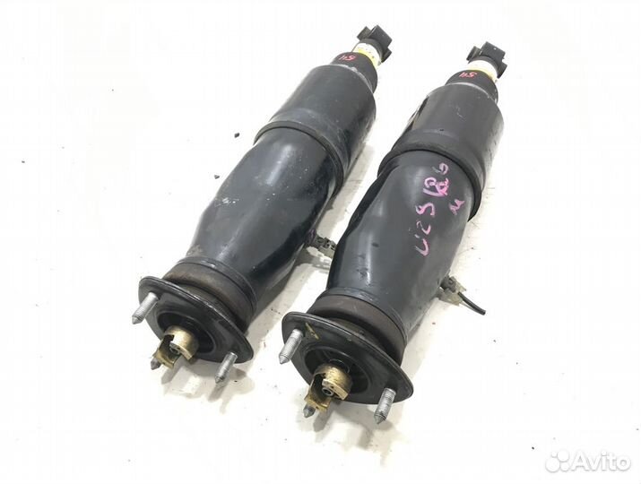 Амортизатор задний Toyota Crown Majesta UZS186