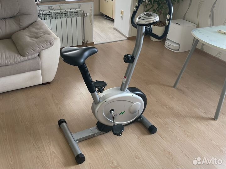 Велотренажер HouseFit