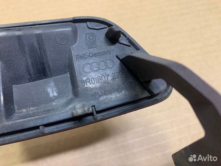 Крышка фароомывателя левая Audi Q5 (до 2013 г.)