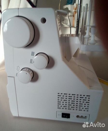 Распошивальная машина Janome CoverPro D Max