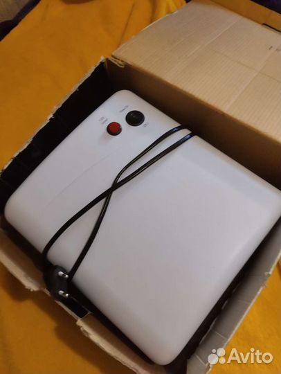 Лампа для ногтей