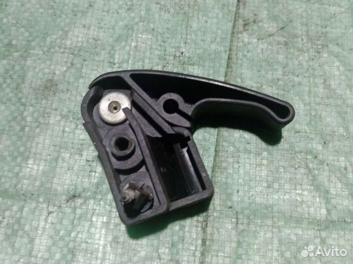 Ручка открывания капота Volkswagen Golf 3