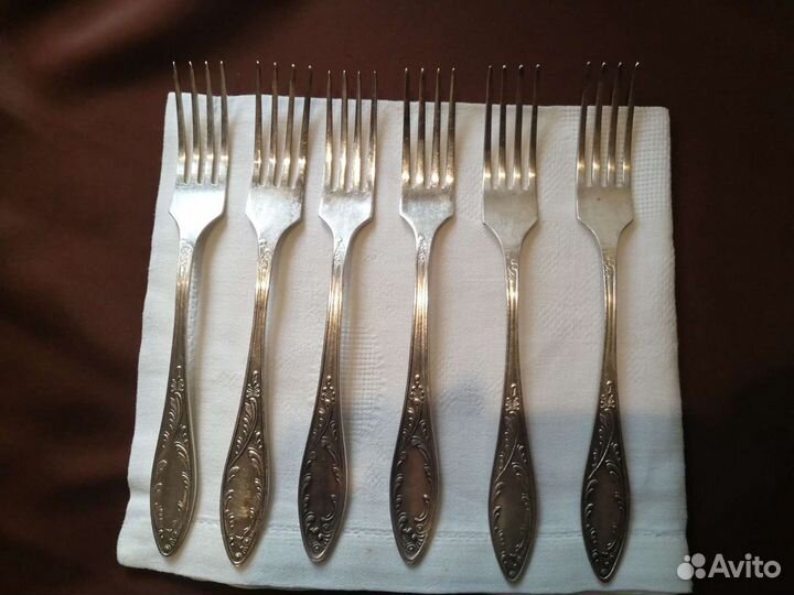 Вилки. Мельхиор. 7 шт