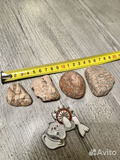 Камни с озера Байкал