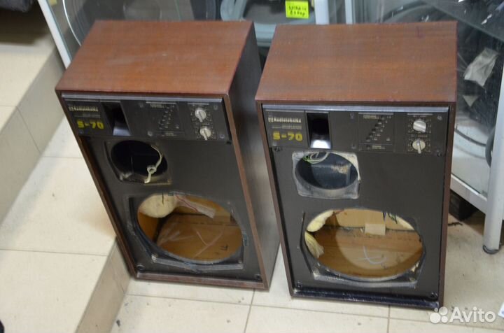 Корпуса с усилителями колонки 35ас-013 (S-70)