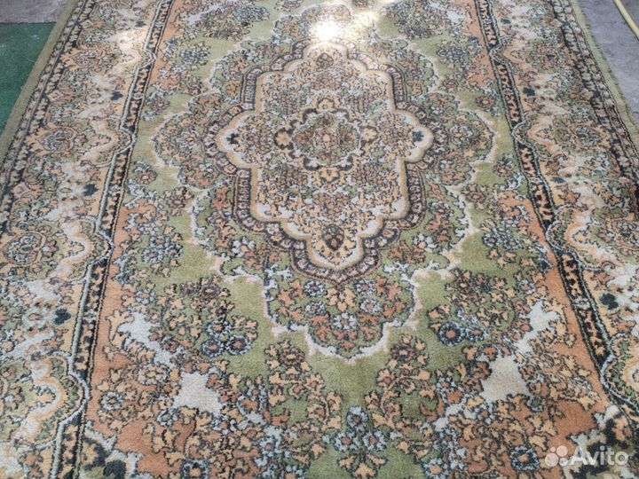 Ковер бу шерстяной