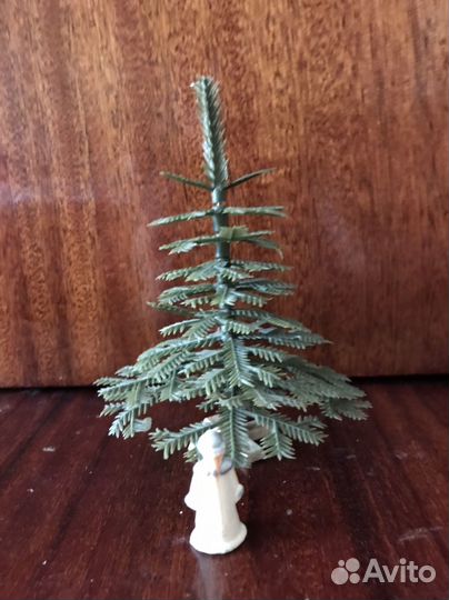 Ель мини со снегурочкой