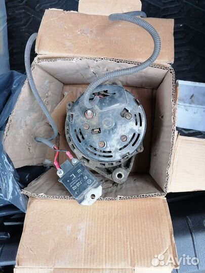 Продам б/у генератор