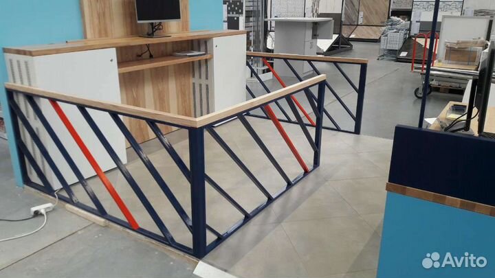 Вывески, декор из металла, столы, лавки, лофт