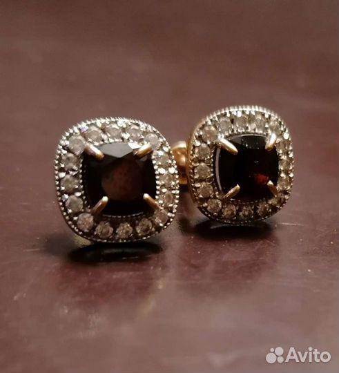 Золотые серьги