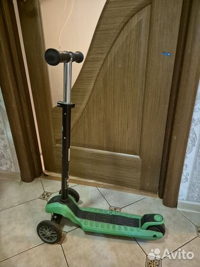 Самокат детский трехколесный