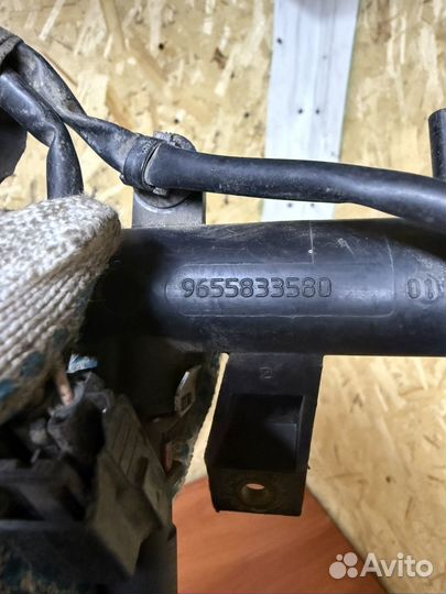 Топливная рампа Peugeot Citroen+ форсунки