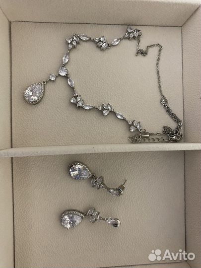 Комплект колье и серьги