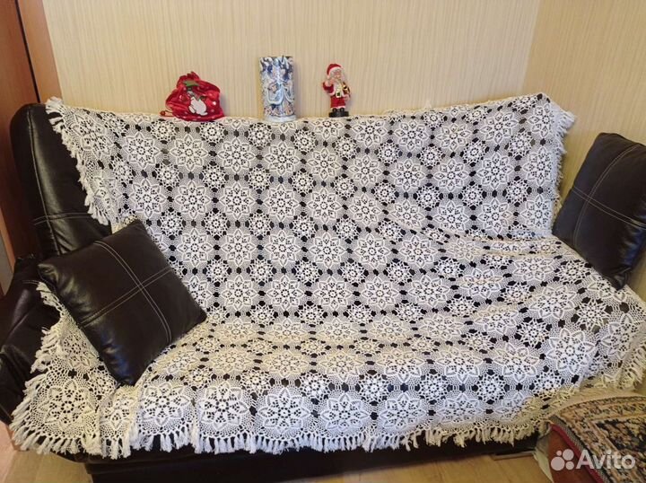 Старинная вязаная скатерть крючком 200*200