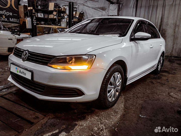 Volkswagen Jetta 1.6 МТ, 2014, 185 601 км