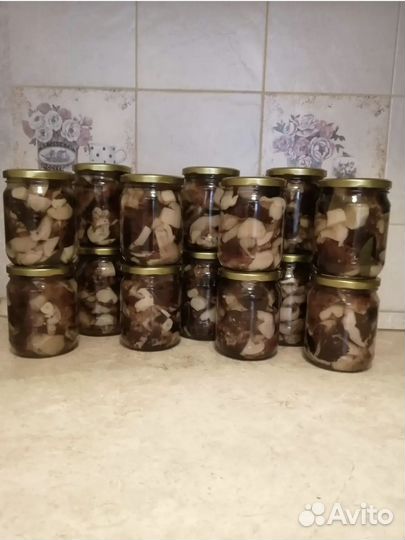 Валуи И грузди домашние, маринованные