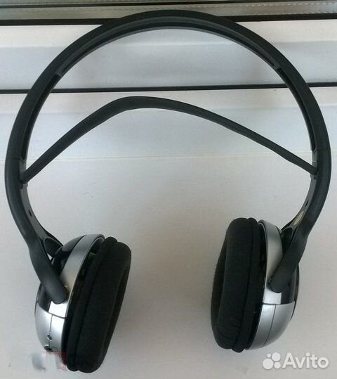 Наушники Ritmix RH-711. Беспроводные