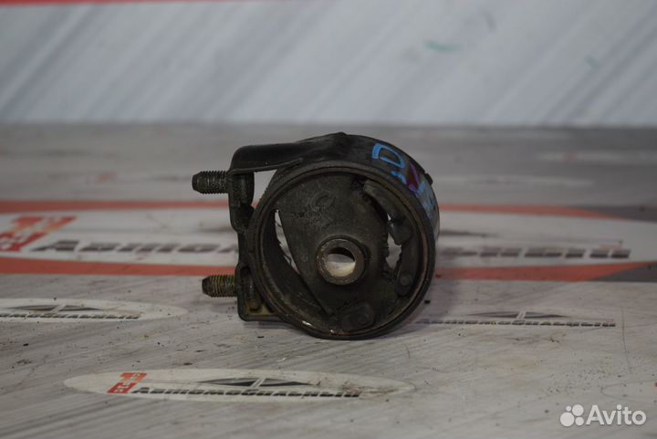 Подушка кпп c Mazda Demio DW3W B3-ME