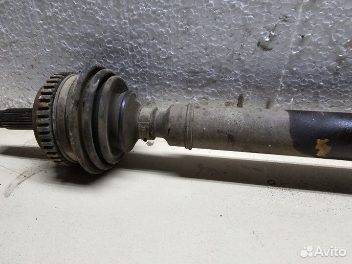 Привод правый в сборе Лада Приора 2012