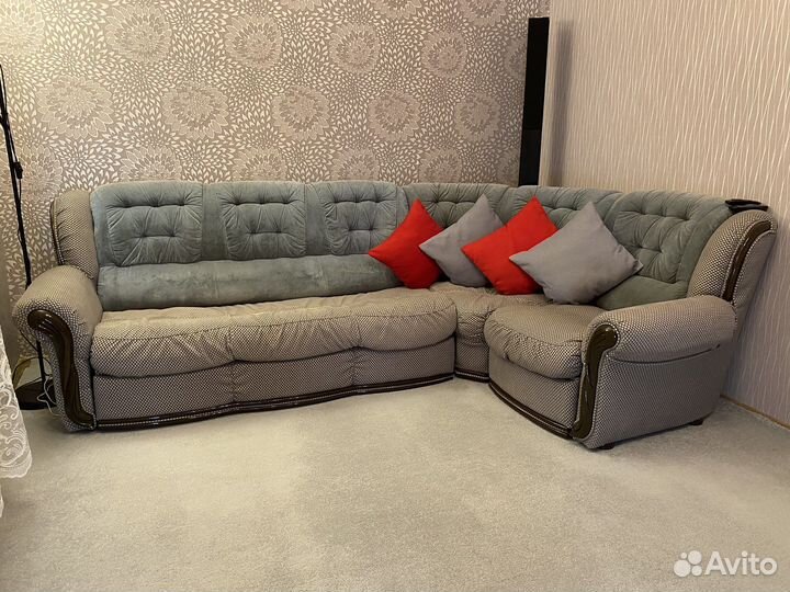 Угловой диван