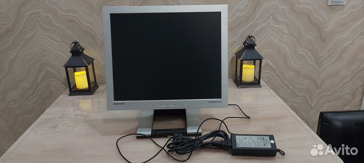 Монитор Samsung SyncMaster 172s
