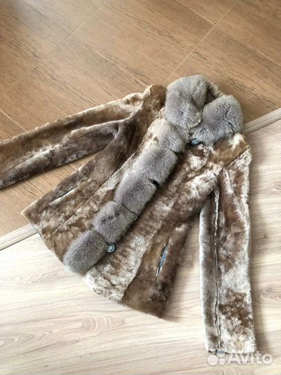 Отдам мутонувую шубу