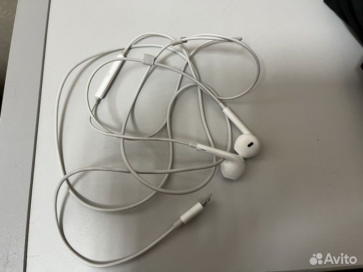 Наушники apple earpods lightning