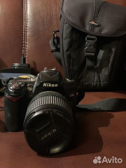 Зеркальный фотоаппарат Nikon D90