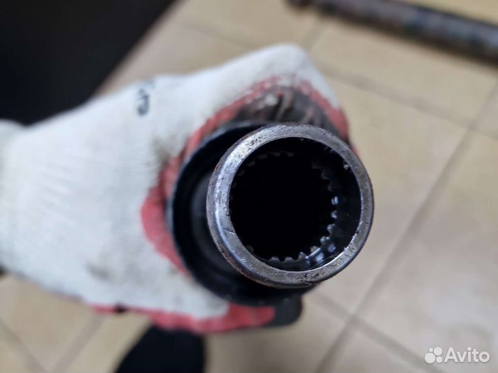 Карданный вал Subaru Legacy 2