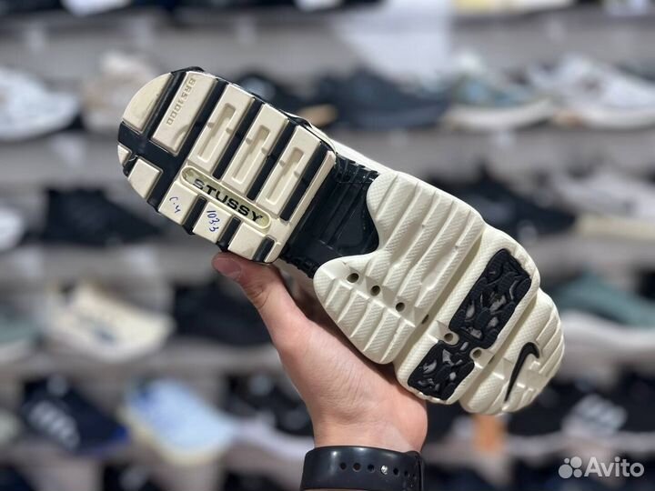 Кроссовки Nike Stussy