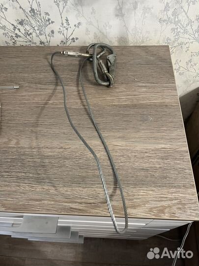 Карабин трос металл