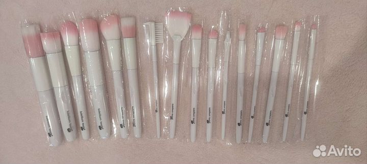 Кисти для макияжа