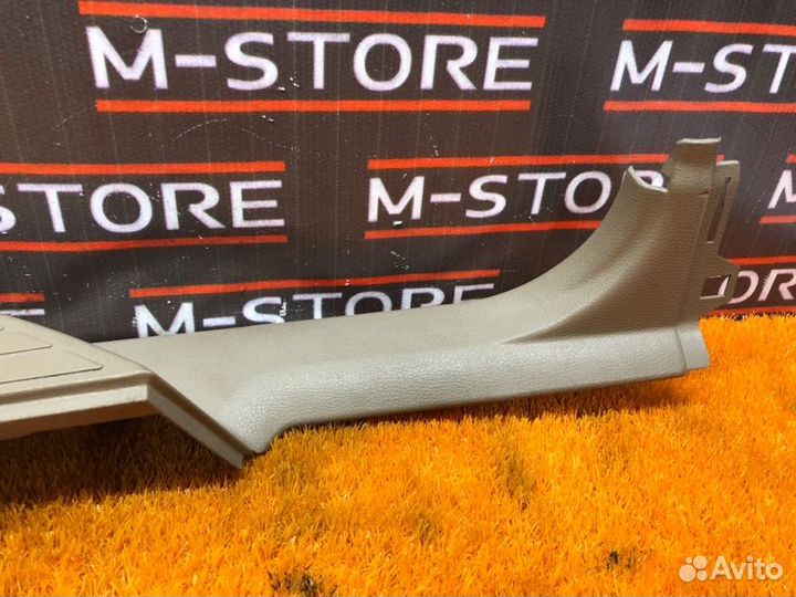 Накладка на порог салона задняя левая Volvo Xc90