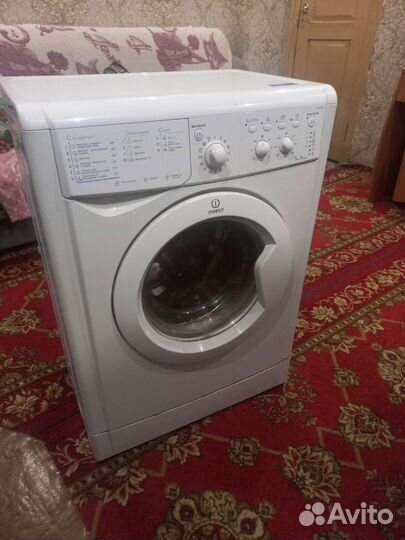 Стиральная машина indesit