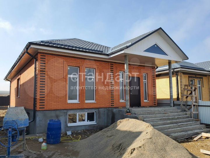 Дом 106 м² на участке 4 сот.