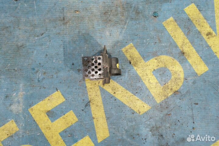 Резисторы реостат радиатора Renault logan