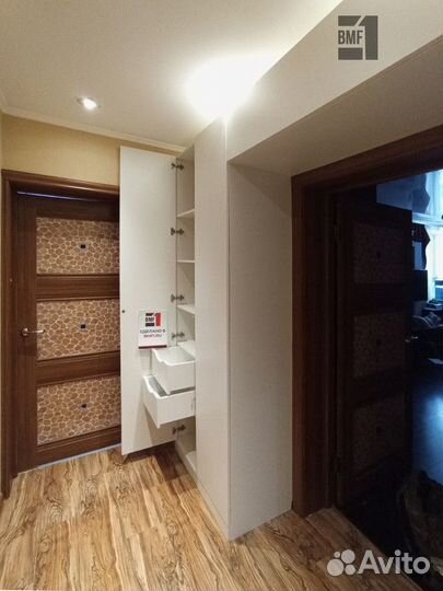 Шкаф распашной новый