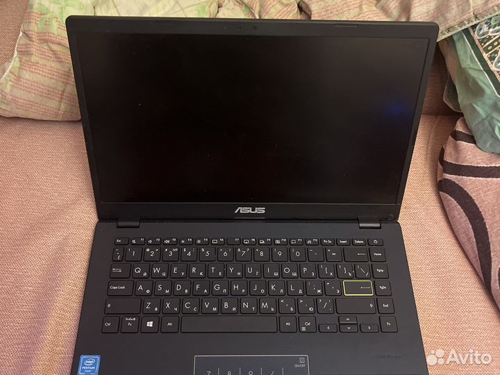 Ноутбук asus